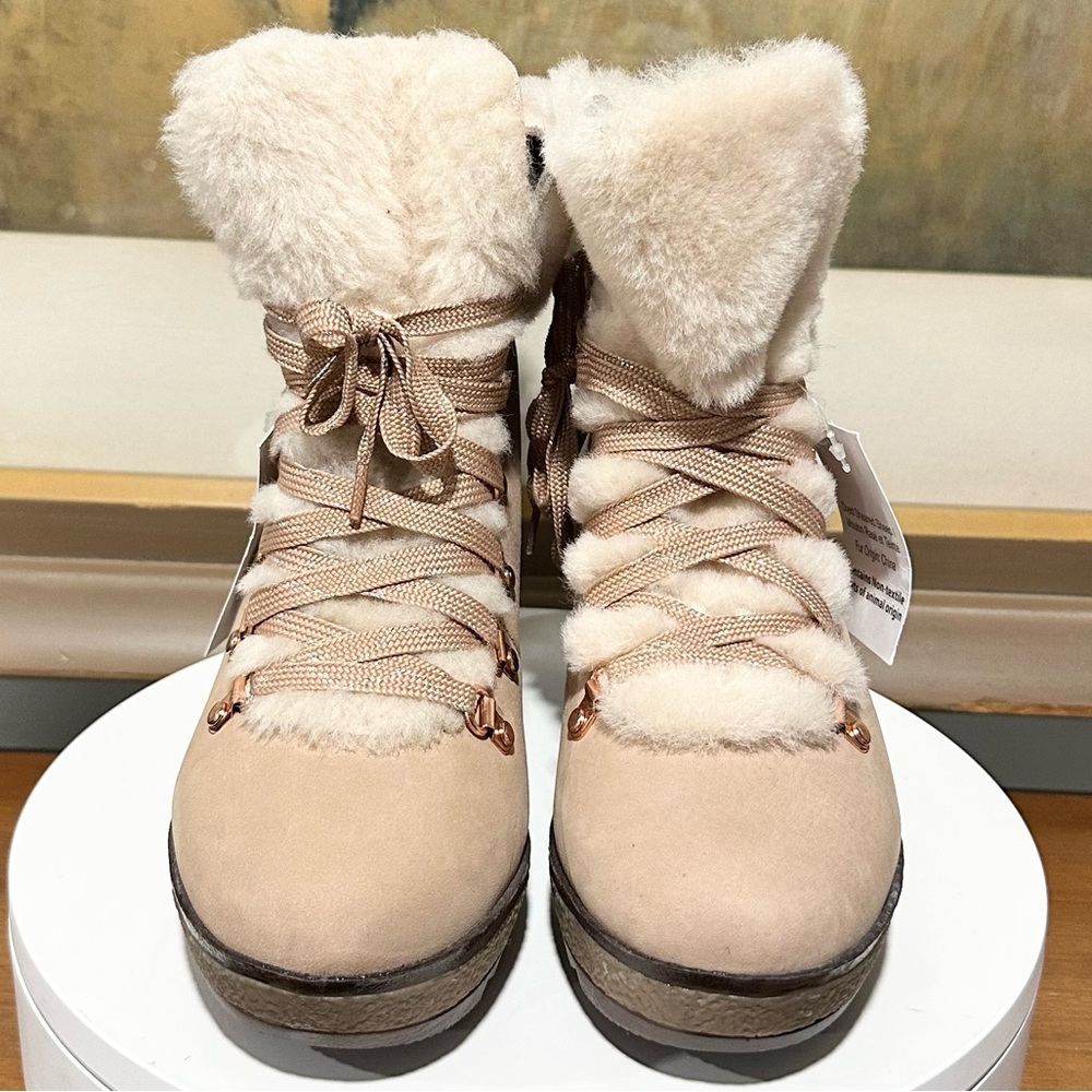 🌸J. CREW🌸 Nordic Fur Lined Wedge Bootie Size: 8M - Picture 4 of 10